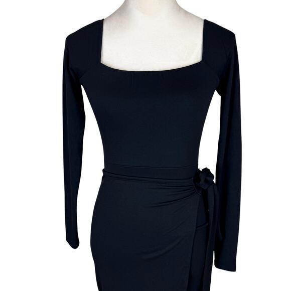 Lulu’s NWT Truly Timeless Black Long Sleeve Fitted Stretch Midi Wrap Dress - Picture 5 of 13